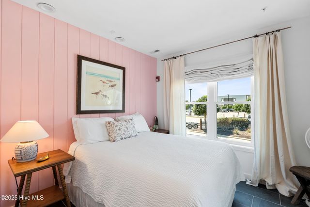 600 W Brunswick Street Units 1&2, Southport, NC 28461