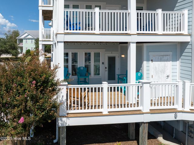 600 W Brunswick Street Units 1&2, Southport, NC 28461