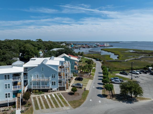 600 W Brunswick Street Units 1&2, Southport, NC 28461