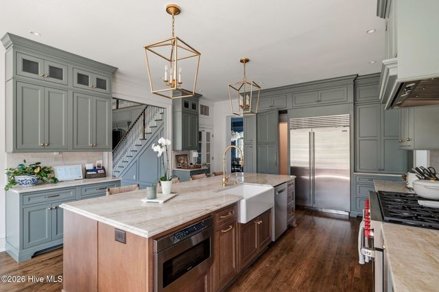 765 Yadkin Road, Southern Pines, NC 28387