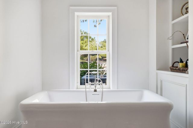 765 Yadkin Road, Southern Pines, NC 28387