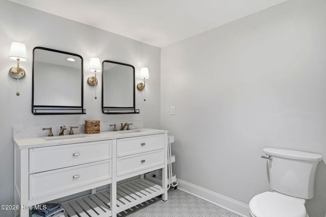 765 Yadkin Road, Southern Pines, NC 28387