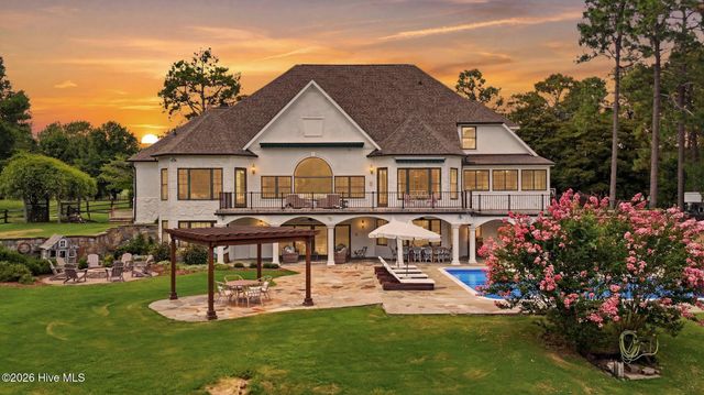 765 Yadkin Road, Southern Pines, NC 28387