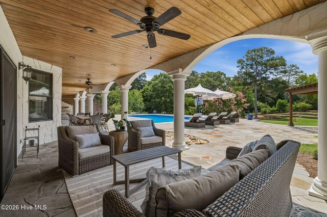 765 Yadkin Road, Southern Pines, NC 28387