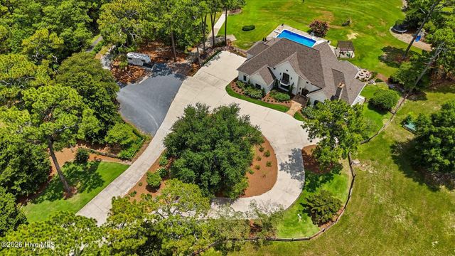 765 Yadkin Road, Southern Pines, NC 28387