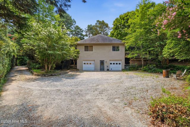 765 Yadkin Road, Southern Pines, NC 28387