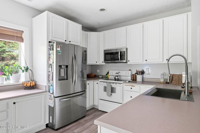 765 Yadkin Road, Southern Pines, NC 28387