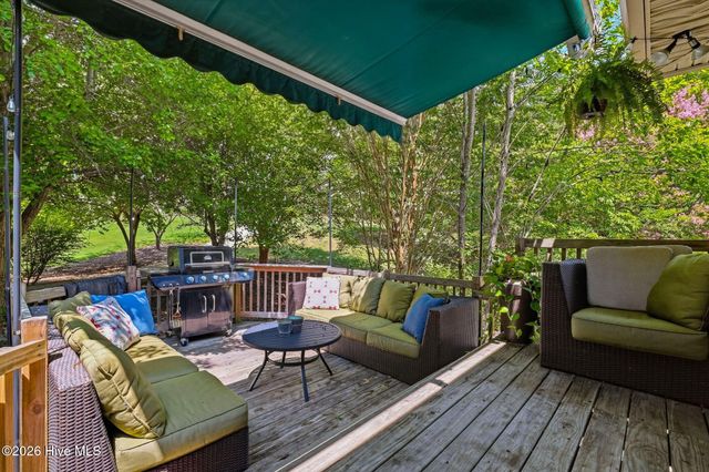 765 Yadkin Road, Southern Pines, NC 28387