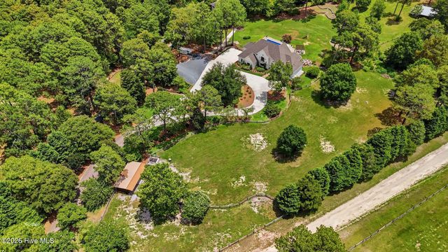 765 Yadkin Road, Southern Pines, NC 28387