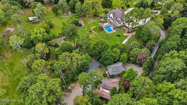 765 Yadkin Road, Southern Pines, NC 28387