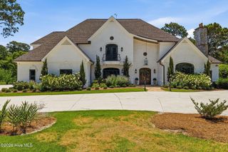 765 Yadkin Road, Southern Pines, NC 28387