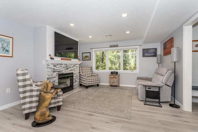 62 Maple Street J, Canton, MA 02021