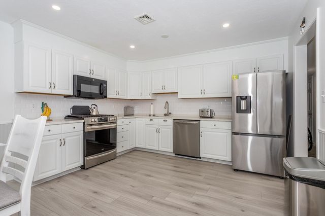 62 Maple Street J, Canton, MA 02021
