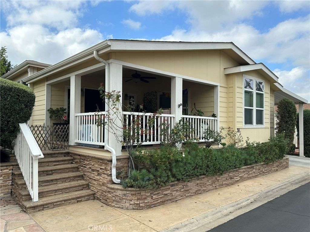 15455 Glenoaks 76, Sylmar, CA 91342 — exterior