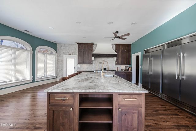 18254 Providence Road, Abingdon, VA 24210