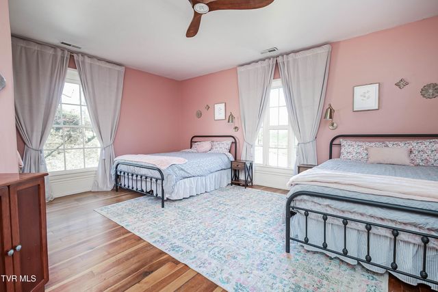 18254 Providence Road, Abingdon, VA 24210
