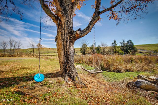 18254 Providence Road, Abingdon, VA 24210