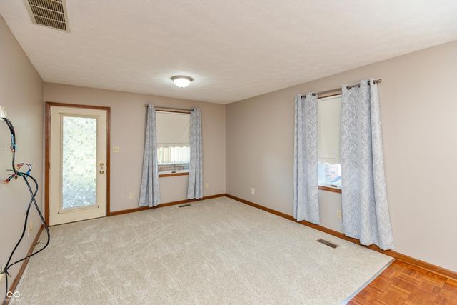 315 E College Avenue 20, Brownsburg, IN 46112