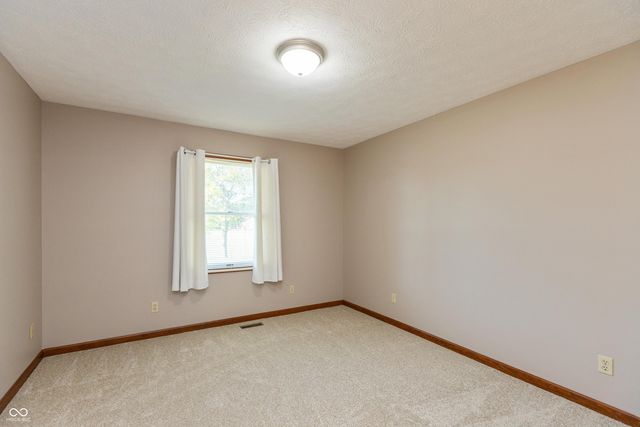 315 E College Avenue 20, Brownsburg, IN 46112