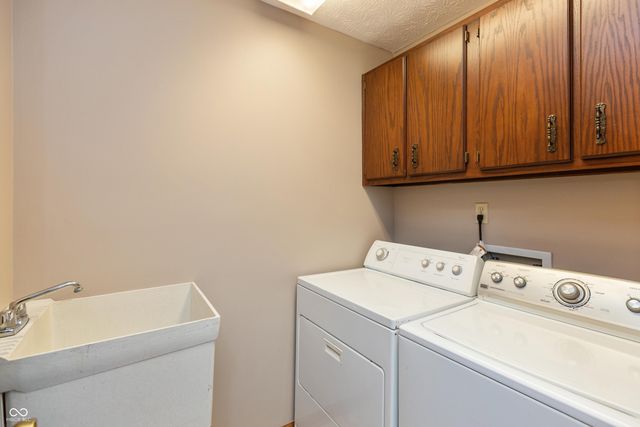 315 E College Avenue 20, Brownsburg, IN 46112