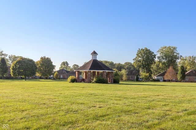 315 E College Avenue 20, Brownsburg, IN 46112