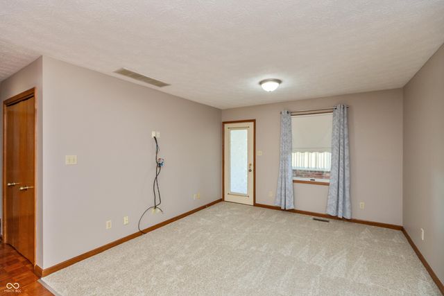 315 E College Avenue 20, Brownsburg, IN 46112