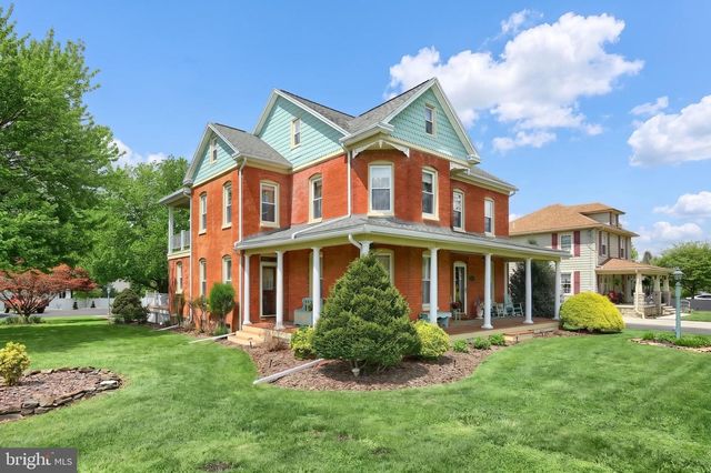 345 WESTMINSTER AVE, Hanover, PA 17331