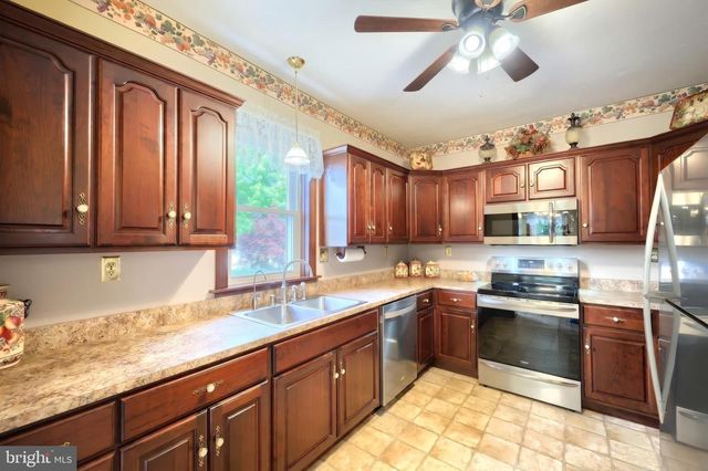 345 WESTMINSTER AVE, Hanover, PA 17331