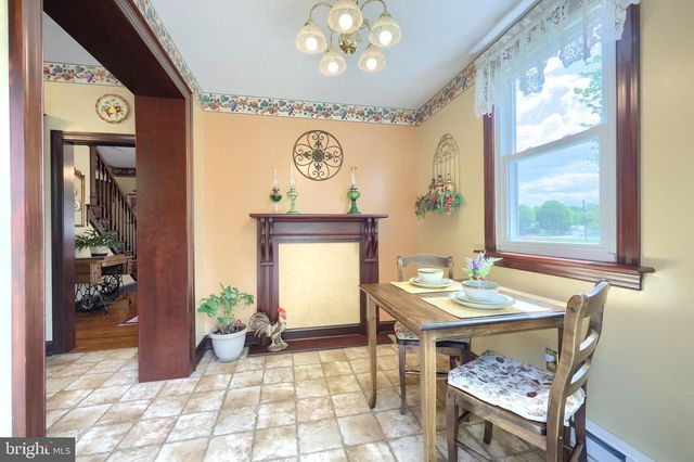 345 WESTMINSTER AVE, Hanover, PA 17331