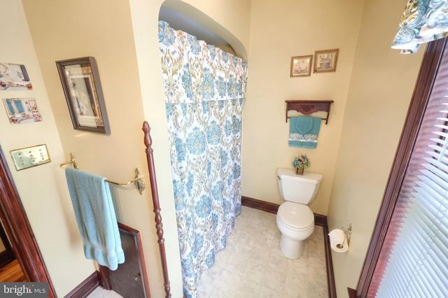 345 WESTMINSTER AVE, Hanover, PA 17331