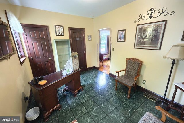 345 WESTMINSTER AVE, Hanover, PA 17331