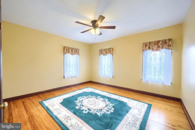 345 WESTMINSTER AVE, Hanover, PA 17331