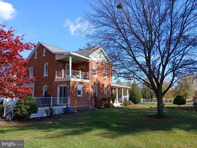 345 WESTMINSTER AVE, Hanover, PA 17331