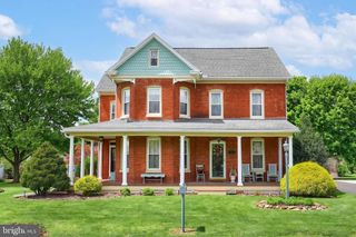 345 WESTMINSTER AVE, Hanover, PA 17331