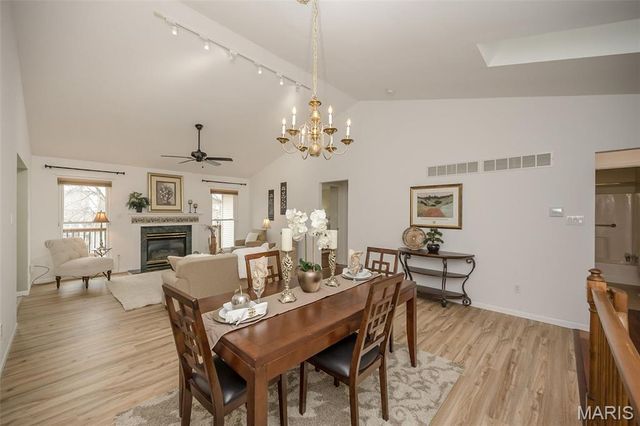 857 Braefield Court, Chesterfield, MO 63017