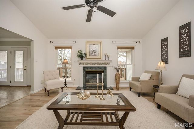 857 Braefield Court, Chesterfield, MO 63017