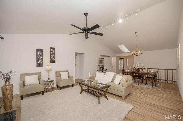 857 Braefield Court, Chesterfield, MO 63017