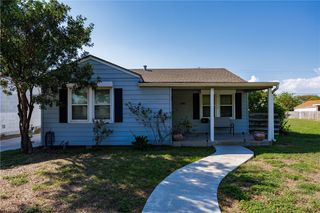 341 W SAXET Dr, Corpus Christi, TX 78408