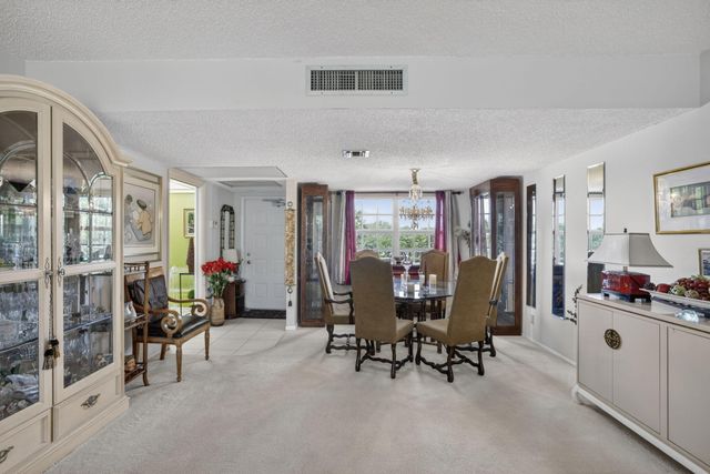 3900 Oaks Clubhouse Drive 410, Pompano Beach, FL 33069