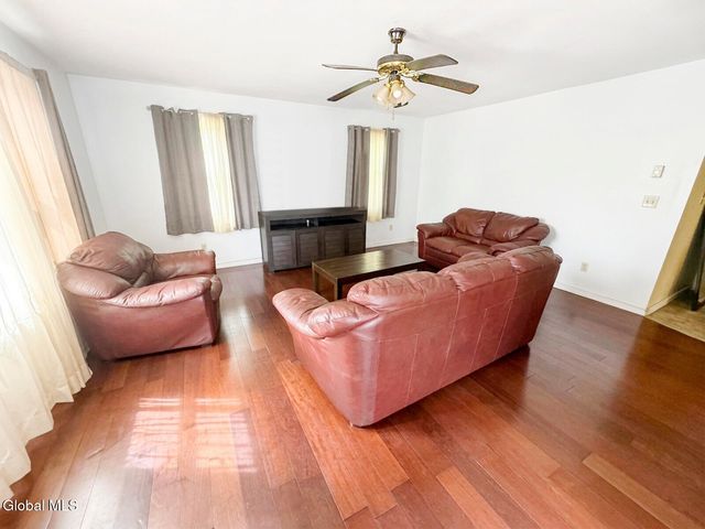 27 Osborne Street, Albany, NY 12202