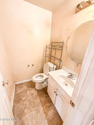 27 Osborne Street, Albany, NY 12202