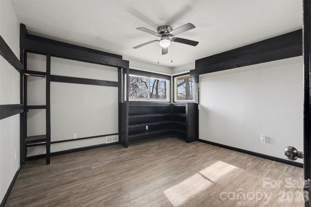 1548 Westbrook Circle, Gastonia, NC 28052