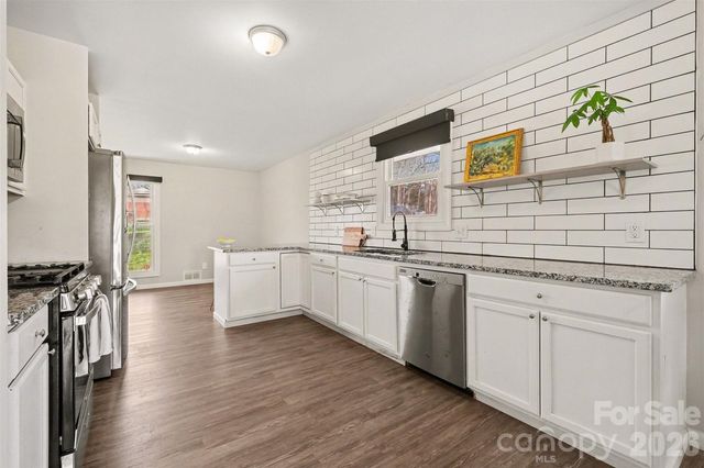 1548 Westbrook Circle, Gastonia, NC 28052