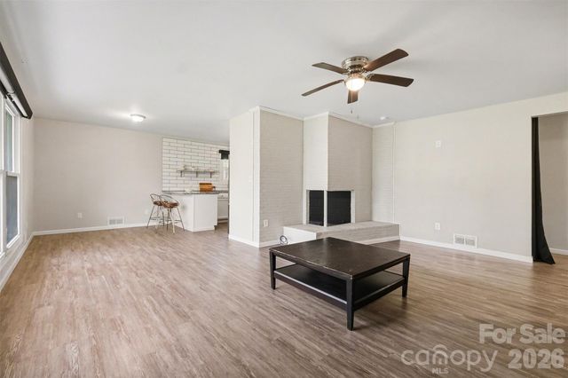 1548 Westbrook Circle, Gastonia, NC 28052