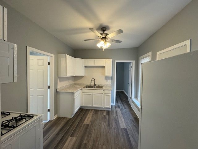450 Flagg Street 1, Aurora, IL 60505