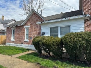 450 Flagg Street 1, Aurora, IL 60505