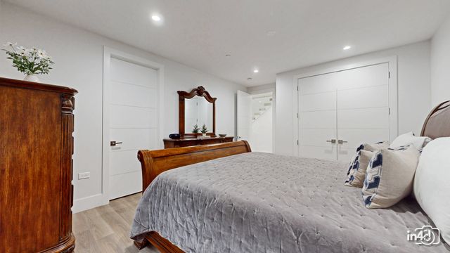 6644 N Knox Avenue, Lincolnwood, IL 60712