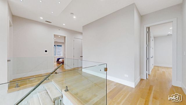 6644 N Knox Avenue, Lincolnwood, IL 60712