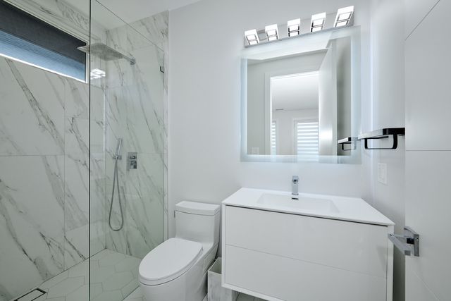 6644 N Knox Avenue, Lincolnwood, IL 60712