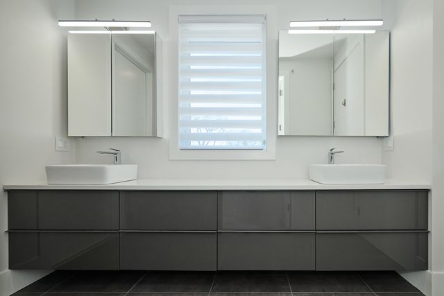 6644 N Knox Avenue, Lincolnwood, IL 60712